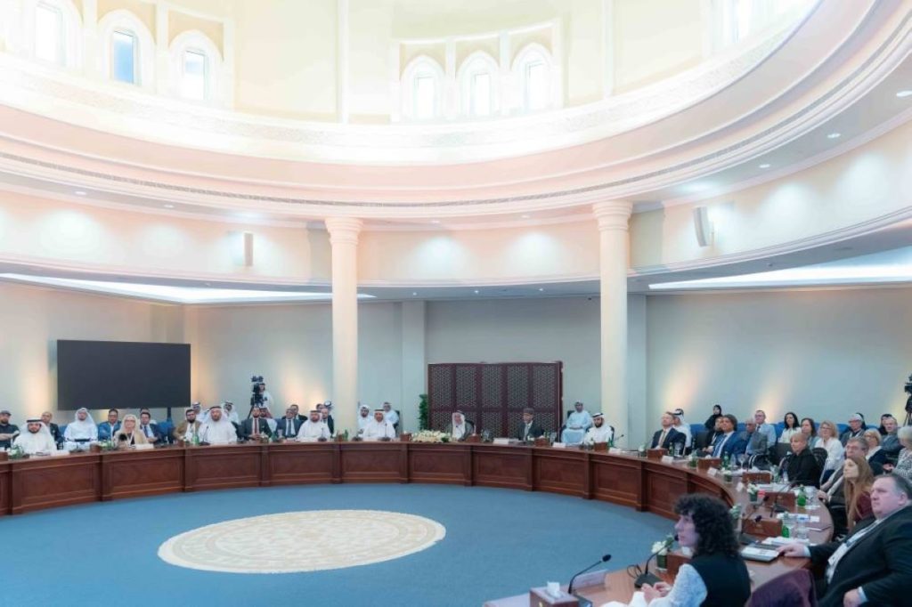 اللغة العربية في القلوب والعقول وتمتد من أوروبا إلى آسيا وأفريقيا