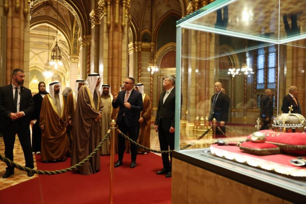 بحث العلاقات البرلمانية بين الإمارات والمجر