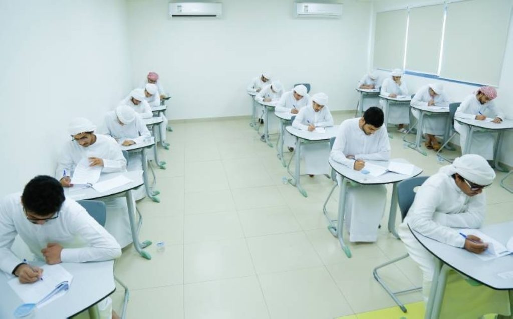 4 أسئلة في «الأحياء» أثارت قلقاً بين الطلبة في قاعات الاختبار