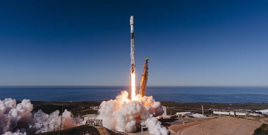 مركز محمد بن راشد للفضاء يعلن نجاح إطلاق القمر الاصطناعي فاي