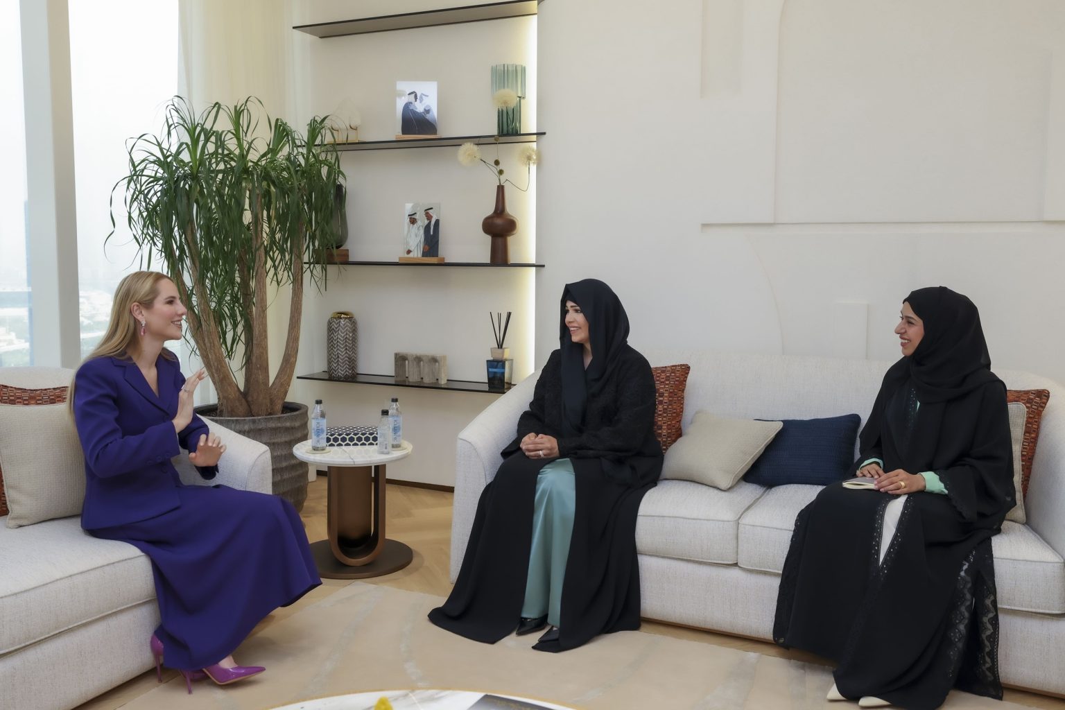 لطيفة بنت محمد تبحث سبل التعاون مع السيدة الأولى لجمهورية الإكوادور