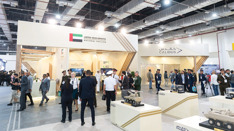 جناح الإمارات في معرض الدفاع المصري يستقطب اهتمام الوفود والشركات العالمية