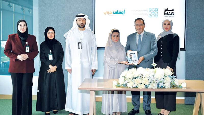 رجل أعمال يدعم مبادرة «خبز السبيل» بـ 5 أجهزة ذكية