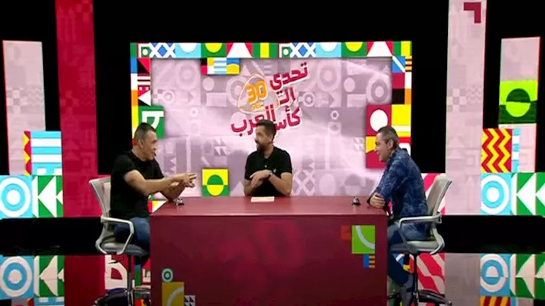 فيديو كوميدي بين بركات وعصام الحضري في برنامج تحدي