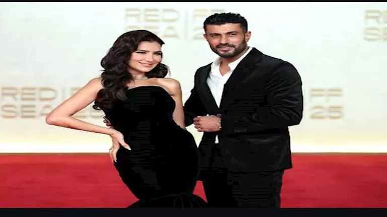 8 صور.. مي عمر ودرة ومحمد سامي على السجادة الحمراء بختام مهرجان البحر