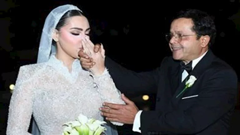 فيديو النظرة الأولى لـ هنيدي وابنته يثير إعجاب الجمهور