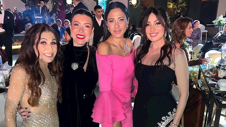 نرمين الفقي تهنئ ابنة محمد هنيدي بزفافها