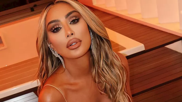 “جامبسوت جريء”.. مايا دياب بإطلالة مُلفتة- كيف نسقتها؟