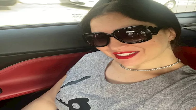 مي عز الدين تخطف الأنظار من أحدث ظهور والجمهور يعلق