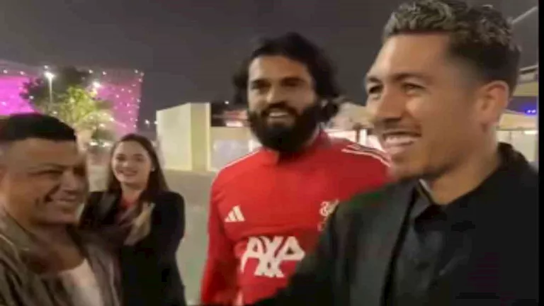 15 صور وفيديو لفيرمينو وفريق أشباه اللاعبين المصريين