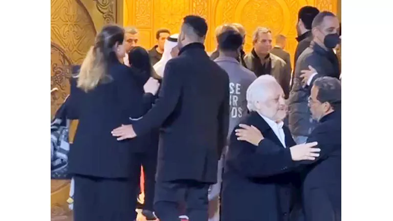 خالد زكي ولبلبة في عزاء شقيقة عادل إمام بالشيخ زايد (صور)