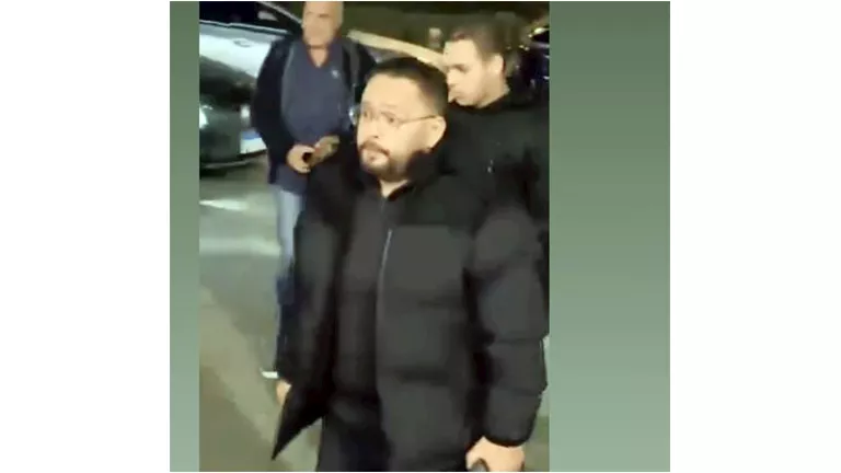 أحمد رزق يقدم العزاء في شقيقة عادل إمام بالشيخ زايد (صور)