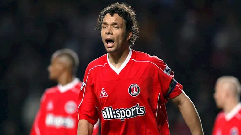 مارك فيش يكشف المرشحين الأبرز لتحقيق كأس الأمم الإفريقية 2025