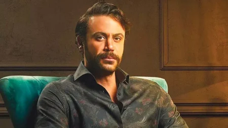 محمد إمام يثير الجدل برسالة غامضة: “واضح إن الكينج حارق ناس كتير”