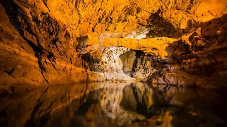 من مثلث برمودا إلى جزيرة الدمى.. أغرب الأماكن الغامضة في العالم