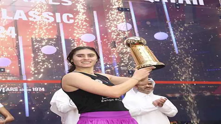 20 صورة وأبرز المعلومات عن نور الشربيني بطلة الاسكواش