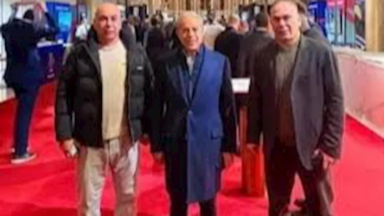 وصول حسام حسن والدرندلي إلى مقر حفل سحب قرعة كأس العالم 2026