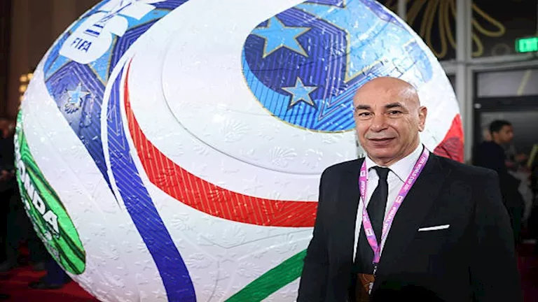 “قصص متفوتكش”.. مجموعة مصر في كأس العالم.. وعمرو أديب يشيد بالخطيب