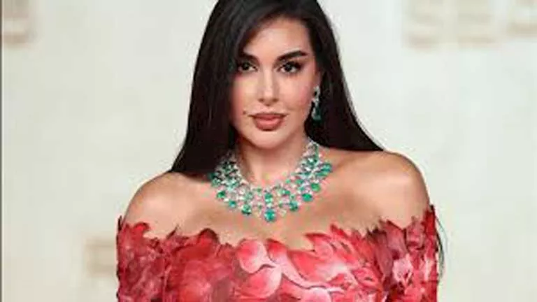 “لوك كاجول بصيحة الكارجو”.. 8 صور ومعلومات عن إطلالة ياسمين صبري