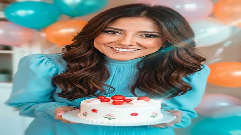 “سر الأزرق الفاتح”.. 10 صور ومعلومات عن لوك مي كساب