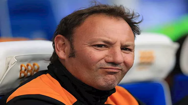 “هاجرنا مرتين ووالدتي عملت في تنظيف المدارس”.. حكاية ستيفانو كوزين مدر