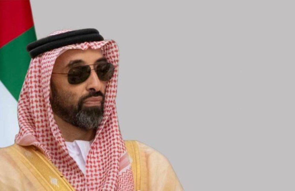 طحنون بن زايد ومدير مكتب التحقيقات الفيدرالي الأمريكي يبحثان تعميق الشراكة الاستراتيجية