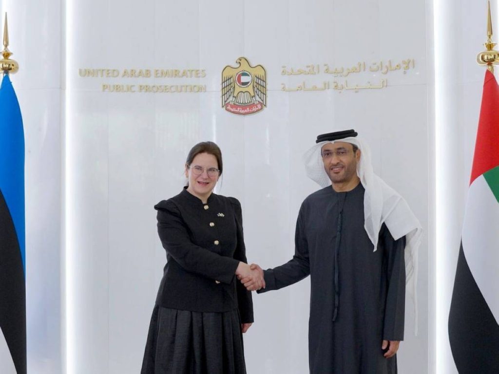 الإمارات تبحث تعزيز التعاون القضائي مع روسيا وإستونيا