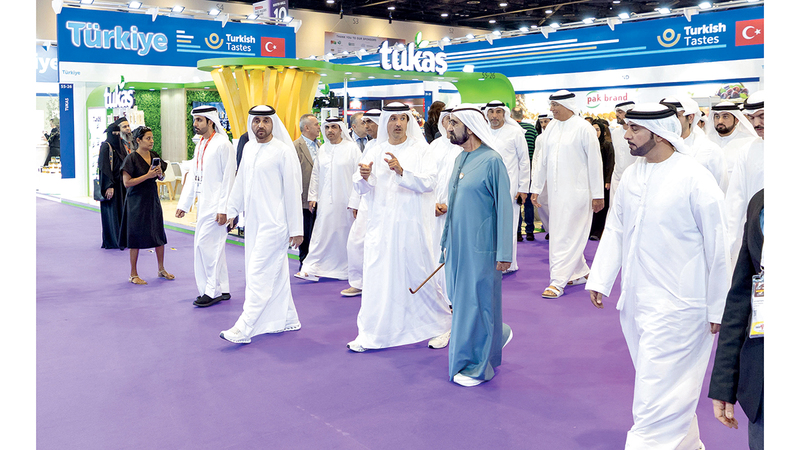 الإمارات ترسّخ مكانتها مركزاً عالمياً للتجارة وصناعة الغذاء