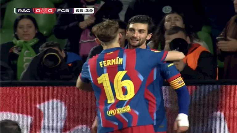 برشلونة يضرب سلافيا براج برباعية في دوري أبطال أوروبا