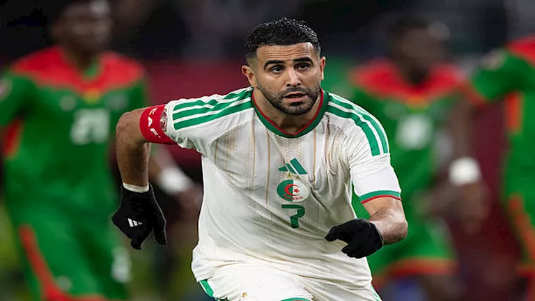 رياض محرز: النسخة الحالية من أمم أفريقيا هى الأخيرة لي مع الجزائر