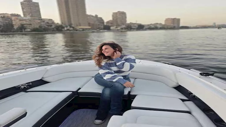 شيري عادل تنشر صورًا لها في رحلة نيلية