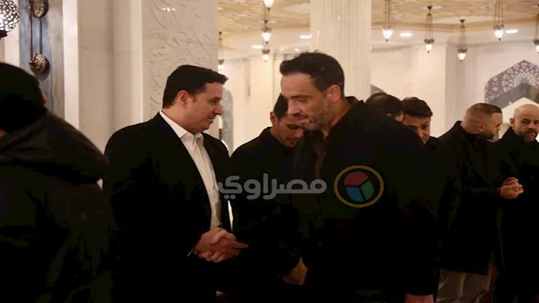 بالصور.. رامي جمال في عزاء والد الموزع أحمد إبراهيم