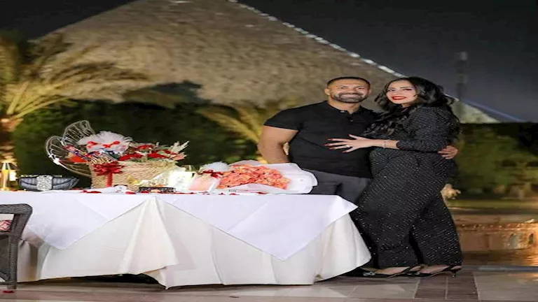 23 صورة وأبرز المعلومات عن زوجة حسني عبد ربه