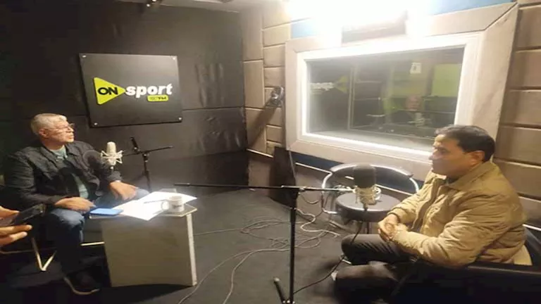 أحمد شوبير يستضيف نجوم الفن في برنامجه الإذاعي “الوش التاني”