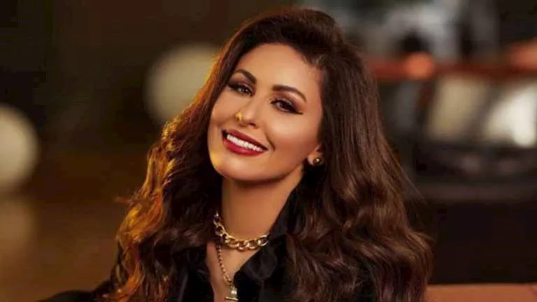 “سحر اللون الأبيض”.. مي سليم تخطف الأنظار بإطلالتها