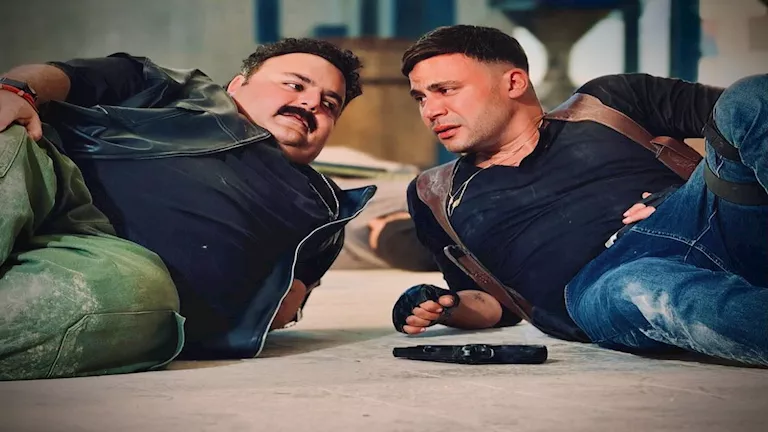 شيكو يروج لفيلم “صقر وكناريا” مع محمد إمام بطريقة كوميدية