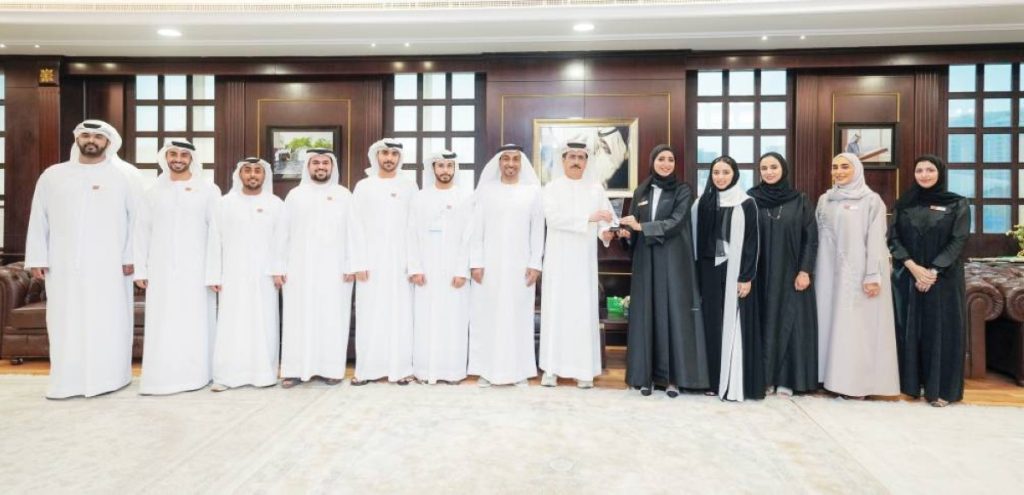 «كهرباء دبي» تتوج جهودها العام الماضي بـ 5 جوائز في مجال تمكين الشباب ودعم الكفاءات