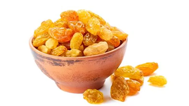 منها “تحسين الهضم”.. فوائد مذهلة للزبيب على صحة جسمك في رمضان