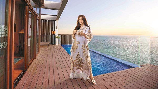 ياسمين عبد العزيز: أبوظبي وجهة سياحية صيفية «فوق الوصف»